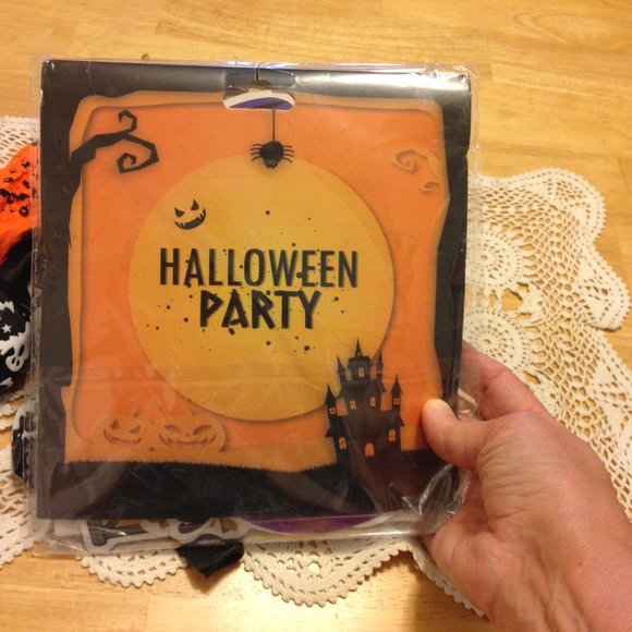 Halloween Party Decorations Bundle - Picture 4 of 7